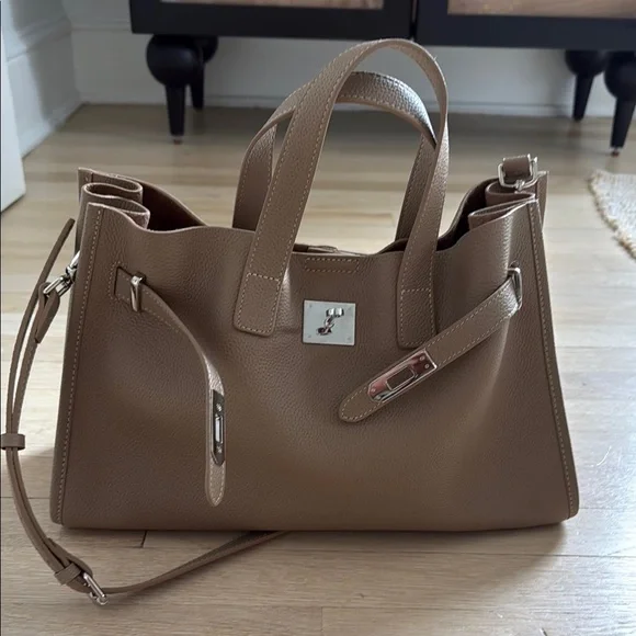 Bogdana Fashion bag NWOT SOLD OUT COLOR TAUPE - Picture 3 of 5